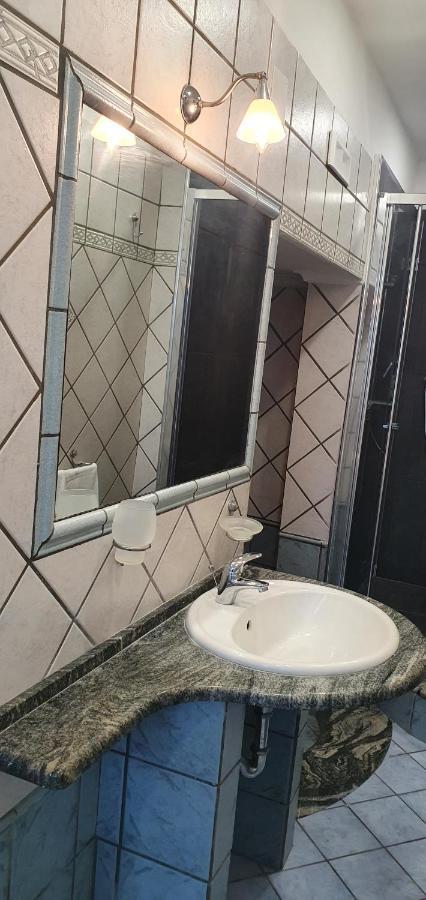 La Casa Di Maya Napoli Exterior foto